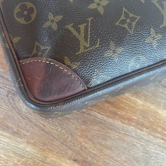 Louis Vuitton Monogram Brown Men's Travel Bag - Picture 4 of 14